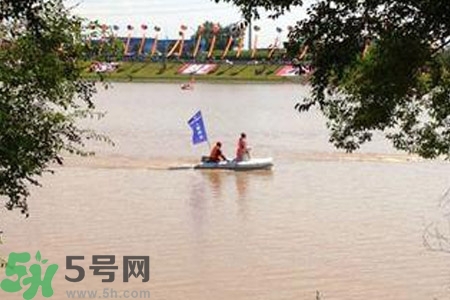 游泳喝到污水了怎么辦？游泳喝到臟水了會怎樣？
