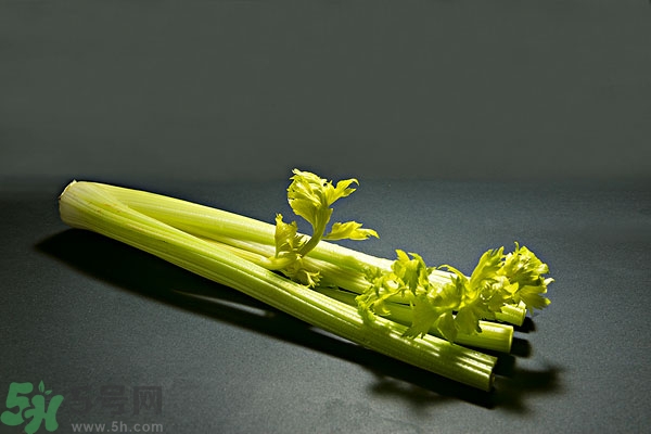 芹菜對(duì)心臟好嗎？吃芹菜對(duì)心臟有什么影響？