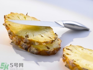 早上起來吃菠蘿好嗎？早餐吃菠蘿好嗎？