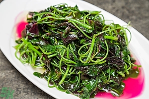 莧菜吃多了有什么壞處？莧菜吃多了大便紅色好嗎？