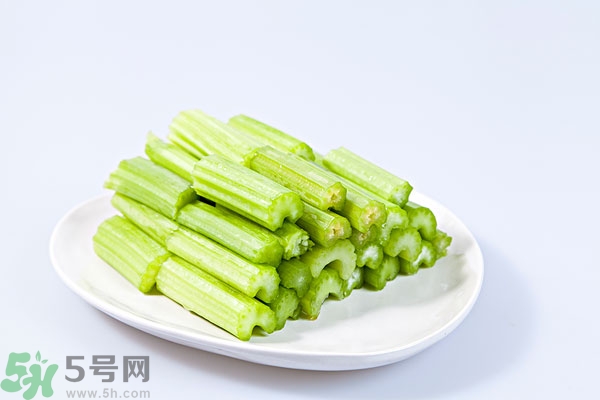 芹菜放久了能吃嗎？芹菜放軟了還能吃嗎？