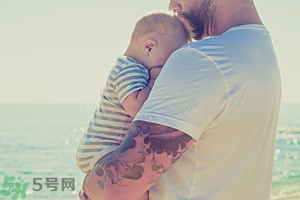 洗紋身要多久才能洗掉？洗紋身后多久能沾水？