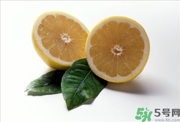 柚子是熱性的嗎？吃柚子要注意什么？