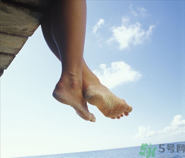 腳水腫是怎么回事？腳水腫了怎么辦？