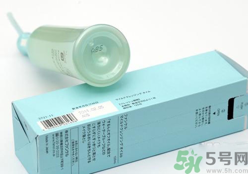 卸妝油怎么用？卸妝油的正確使用方法