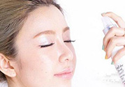 保濕噴霧可以當(dāng)爽膚水嗎？保濕噴霧和爽膚水有什么區(qū)別？