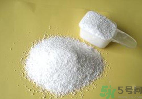 用洗衣粉手發(fā)熱是怎么回事？洗衣粉傷手怎么辦？