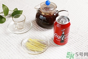 可樂能和咖啡一起喝嗎？咖啡和碳酸飲料能一起喝嗎？
