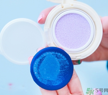 悅詩風(fēng)吟瑩潤調(diào)色氣墊隔離霜怎么用？悅詩風(fēng)吟瑩潤調(diào)色氣墊隔離霜使用方法