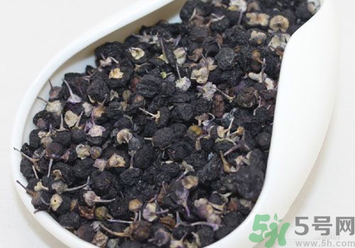 吃黑枸杞會(huì)上火嗎？吃黑枸杞會(huì)不會(huì)上火？