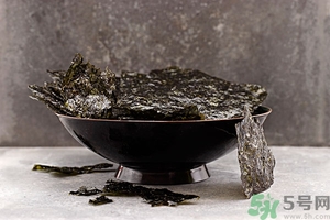 紫菜會發(fā)霉嗎？吃紫菜有什么好處和壞處？