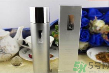 AHC神仙水適合什么年齡？ahc神仙水適合年齡段
