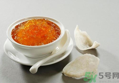 燕窩是燕子的窩嗎？燕窩是什么東西？