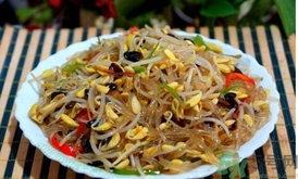 豆芽可以生吃嗎？豆芽炒粉條的家常做法