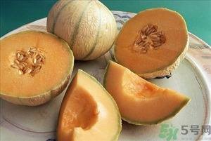 香瓜瓤籽可以吃嗎？香瓜皮能吃嗎？