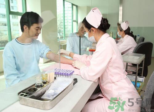 獻(xiàn)血后可以洗澡嗎？抽血后可以洗澡嗎？