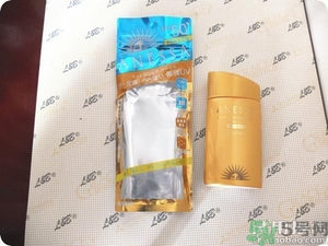 安耐曬為什么那么稀？安耐曬是水狀液體的嗎？