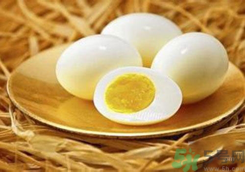煮熟的雞蛋隔夜可以吃嗎？吃了隔夜的熟雞蛋有什么危害？