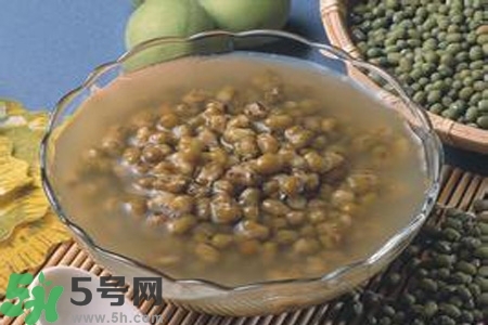夏天喝綠豆湯好嗎？夏天喝綠豆湯好不好？