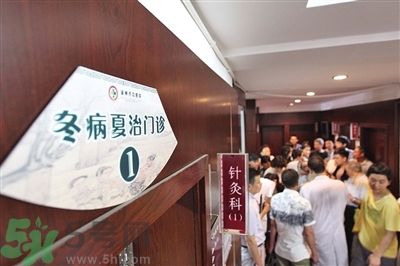 經(jīng)期可以貼三伏貼嗎？來(lái)月經(jīng)可以貼三伏貼嗎？