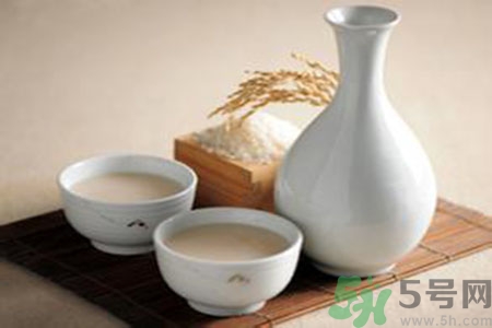 米酒是酸性還是堿性？米酒是堿性的嗎？