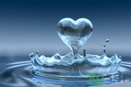 為什么喝水會(huì)惡心？喝水有時(shí)感覺惡心是怎么回事？