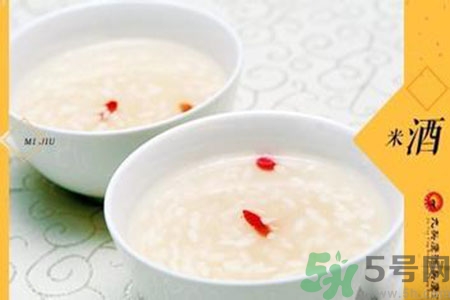 米酒有黑點(diǎn)是怎么回事？米酒有黑點(diǎn)能喝嗎？