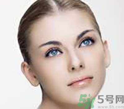 女生多大可以敷面膜？20歲左右的女生適合用什么面膜？
