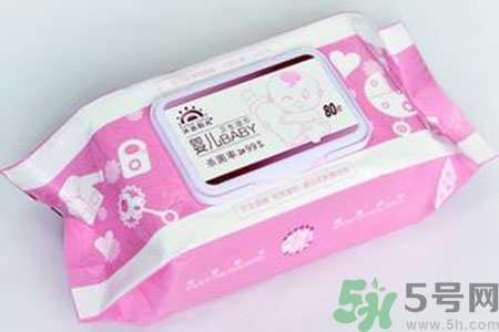 濕巾紙可以擦臉嗎？濕巾擦臉會(huì)過敏嗎？