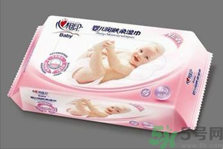 寶寶可以用濕巾紙擦屁股嗎？寶寶用濕巾紙擦屁股有什么危害？