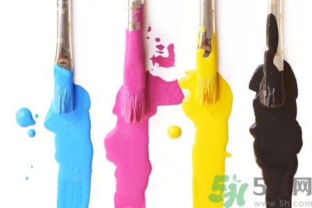 手上有油漆怎么洗？油漆沾到衣服上怎么洗？