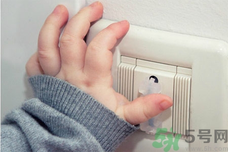 寶寶觸電怎么辦？如何預(yù)防寶寶觸電？