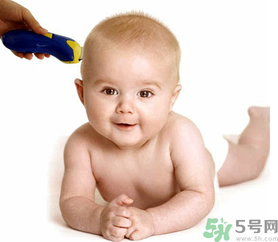 寶寶吃什么對頭發(fā)好？寶寶頭發(fā)發(fā)黃怎么辦？