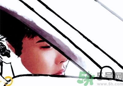 李鐘碩發(fā)型是什么？姜哲發(fā)型是什么？