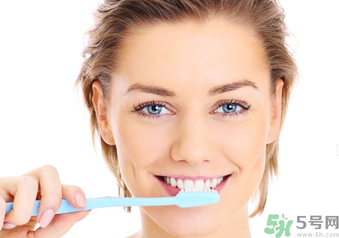 做完根管治療后可以馬上刷牙嗎？做完根管治療后可以東西嗎？