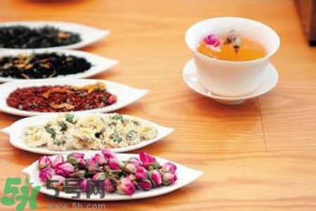 女性秋季養(yǎng)生喝什么茶？適合女性秋季飲用的茶品推薦