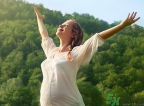 孕婦濕氣重怎么辦？孕婦濕氣重的表現(xiàn)癥狀？