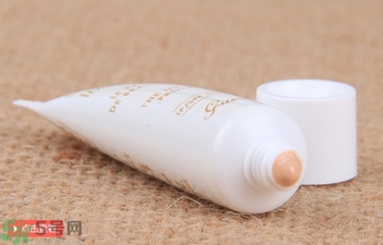 臉部防曬用什么護(hù)膚品好？臉上防曬哪個(gè)牌子好？