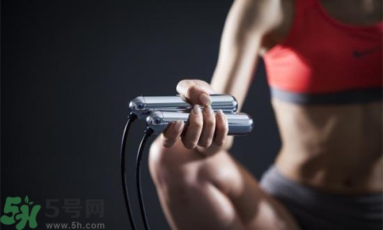 女生跳繩要注意什么？跳繩要注意什么？