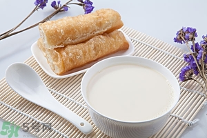 豆奶粉結(jié)塊還能喝嗎？豆奶粉分層還能喝嗎？