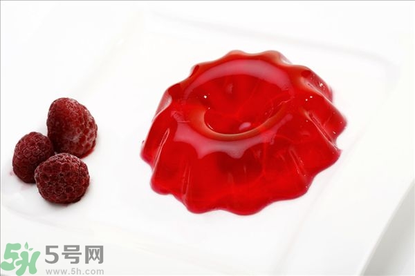 寶寶咳嗽能吃果凍嗎？寶寶多大可以吃果凍？