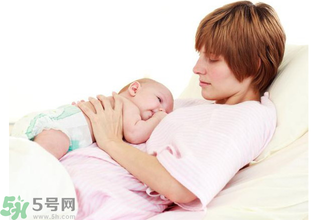 剖腹產(chǎn)后多久來月經(jīng)？剖腹產(chǎn)后月經(jīng)不調(diào)的表現(xiàn)？