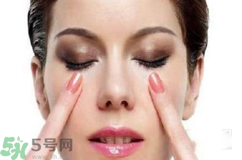 秋季眼睛干澀怎么辦？秋季眼睛干澀怎么調(diào)理？