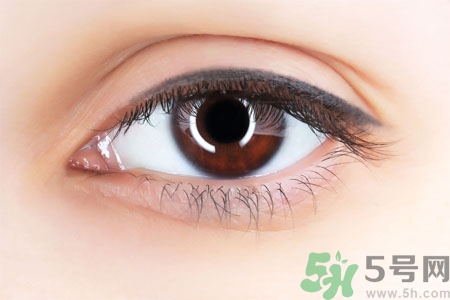 白內(nèi)障是什么？白內(nèi)障的癥狀有哪些？