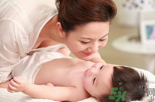 秋天坐月子怎么穿衣服？秋天坐月子注意事項(xiàng)