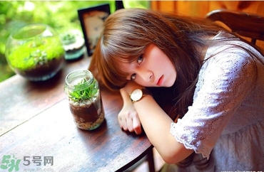 美瞳怎么分左右眼？戴美瞳能睡覺嗎？
