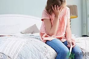 女人不孕不育是什么原因引起的？女人不孕不育怎么檢查？