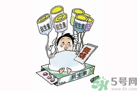 感冒一天吃6片抗生素有危害嗎？抗生素屬于激素類藥物嗎？