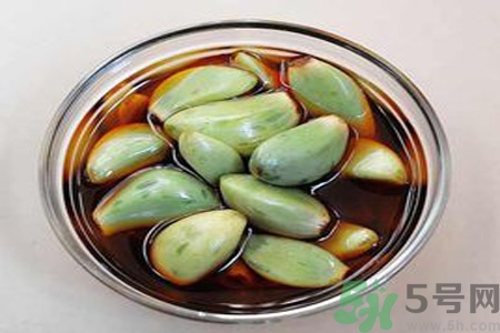  醋泡大蒜對健康有什么影響？醋泡大蒜的做法是什么？