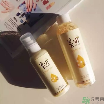 春雨水乳好用嗎？春雨蜂蜜水乳怎么樣？